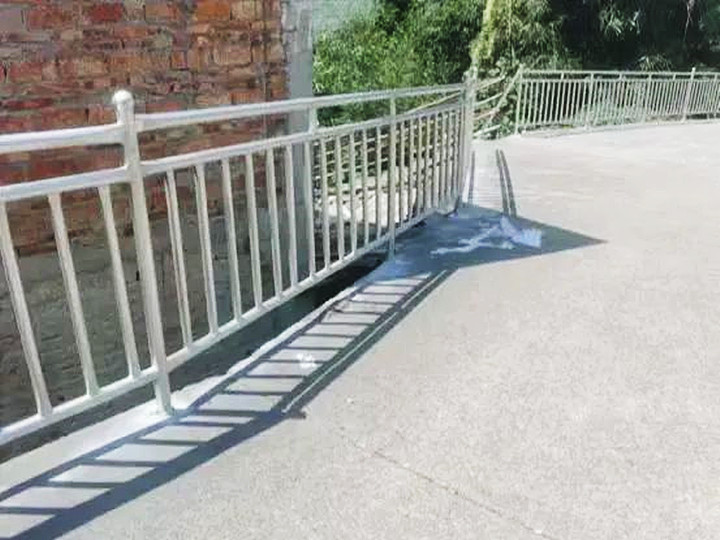 微信图片_20241203213627_副本.jpg